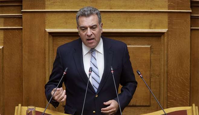 ΜΑΝΟΣ ΚΟΝΣΟΛΑΣ: «Προτάσεις για τη στήριξη των μελισσοκόμων στα νησιά»