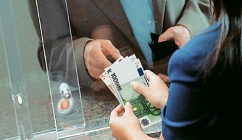Μειώσεις φόρων και εισφορών – Τι αλλάζει σε όσα πληρώνουμε – Μυρίζουν… εκλογές;
