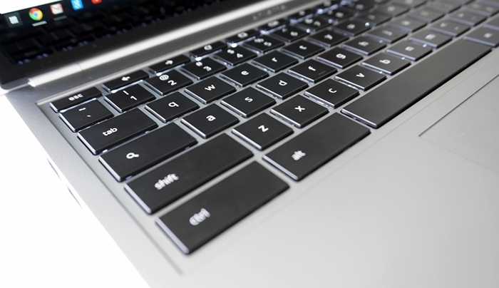 Το νέο Chromebook Pixel της Google ήρθε να «κοντράρει» το νέο MacBook της Apple