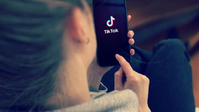 Πιο κοντά από ποτέ στην απαγόρευση του TikTok οι ΗΠΑ