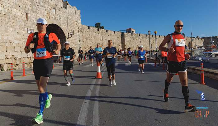 Ρεκόρ συμμετοχών ο επετειακός 10ος TUI Rhodes Marathon  με δρομείς από 60 χώρες