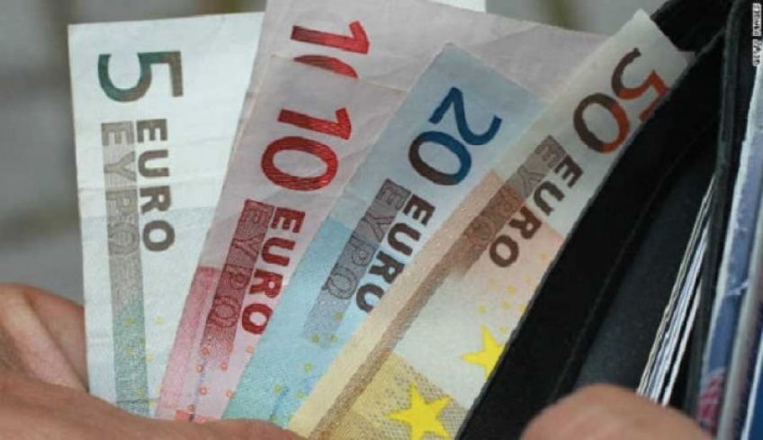 «Χαστούκι» ο νέος κατώτατος μισθός για 1 εκατ. επαγγελματίες και αγρότες - Αυξάνονται 300 ευρώ το χρόνο οι εισφορές