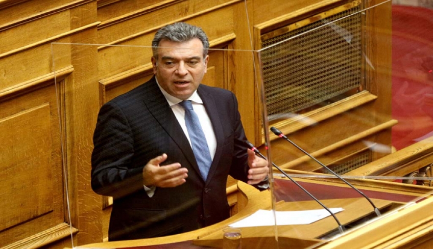 Μάνος Κόνσολας: «Η ίδια η λογική επιβάλλει τη δημιουργία Πυροσβεστικού Κλιμακίου στη Σύμη»
