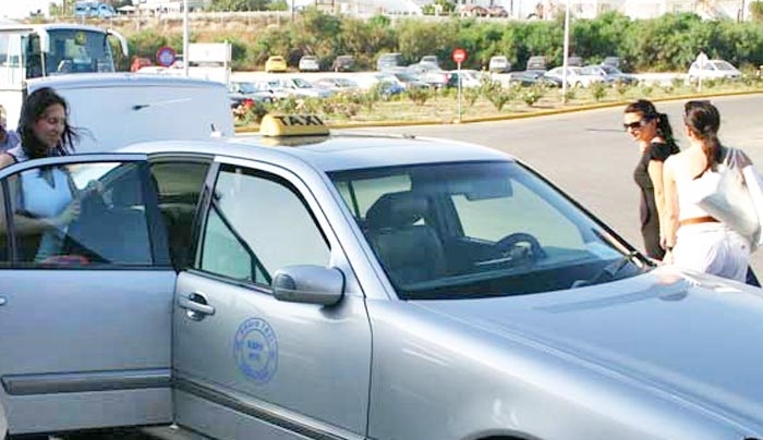 Μ. Εκατομμάτης: "Ας αφήσουν τα ταξί της Κω την κοντόφθαλμη, συντεχνιακή και παρωχημένη λογική τους"