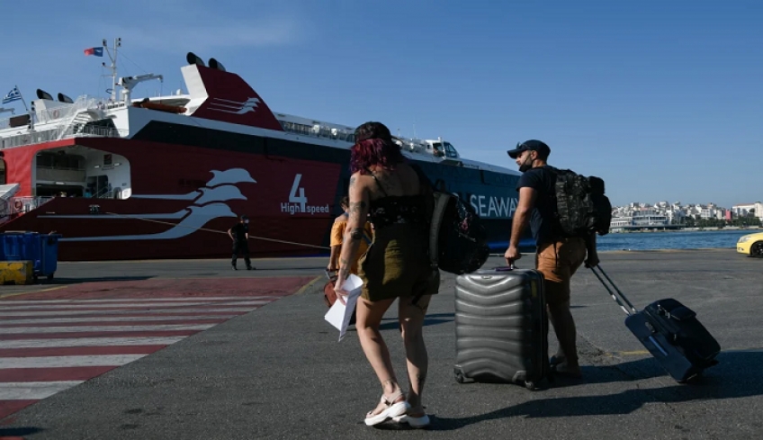 Η κυβέρνηση εξετάζει μετακίνηση από νομό σε νομό όπως στα νησιά