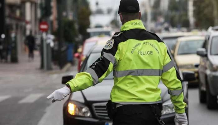 Πρόστιμο 350 ευρώ και αφαίρεση διπλώματος για χιλιάδες οδηγούς -Ποιοι μπαίνουν στο στόχαστρο