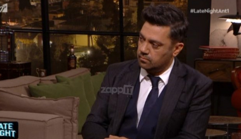 “Καρφί” Θεοφάνους για πασίγνωστο τραγουδιστή! «Έχουμε συναντηθεί και κάνει την… πάπια»