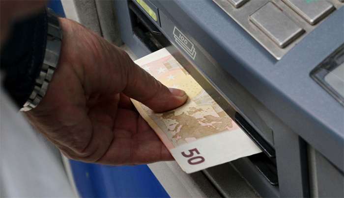 Συντάξεις Απριλίου 2026: Πότε μπαίνουν τα χρήματα στους τραπεζικούς λογαριασμούς