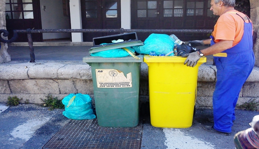 Τρίμηνη παράταση συμβασιούχων COVID: Σε ΦΕΚ ο νόμος