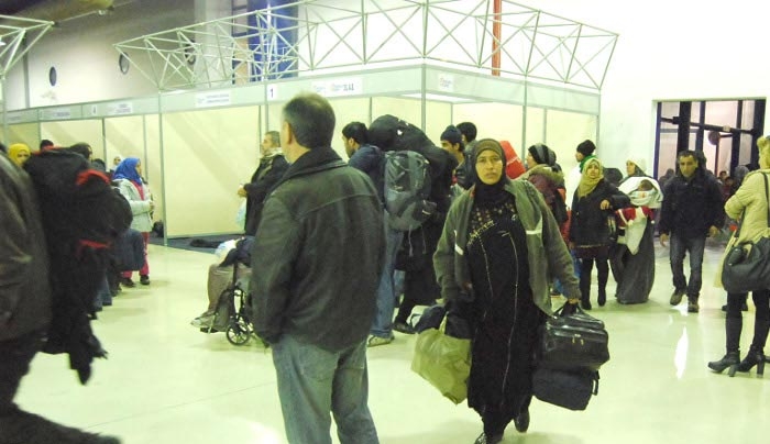 Ενας Σύρος πρόσφυγας εξηγεί: Γιατί διαλέξαμε να περάσουμε από την Ελλάδα και όχι από τη Βουλγαρία ή την Αλβανία
