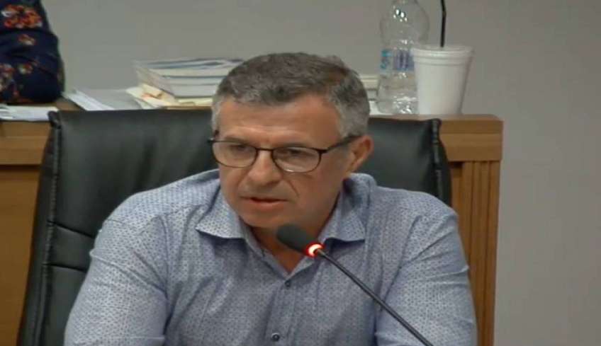 Σ. Καμπουράκης στον «Σ»: Να μειωθεί τουλάχιστον κατά το ήμισυ η προσέλευση των λεωφορείων στη Ζιά