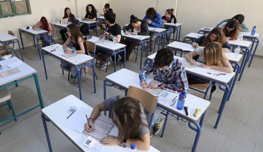 Πανελλαδικές Εξετάσεις: Καλοκαίρι ή Σεπτέμβριο; Οι παράγοντες που θα κρίνουν την απόφαση