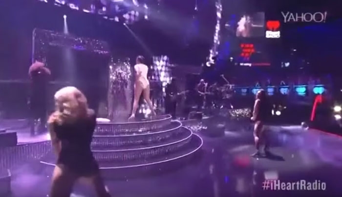 Η εντυπωσιακή εμφάνιση της Jennifer Lopez στο iHeartRadio Music Festival
