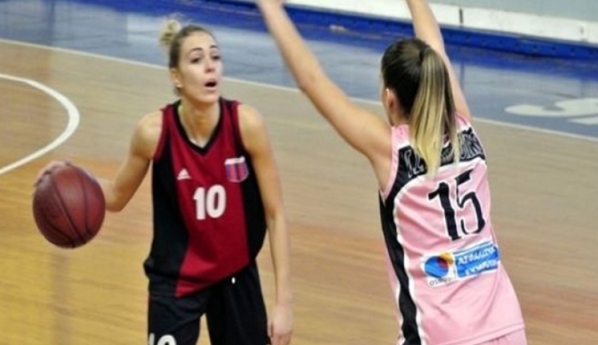 Την Κυριακή παίζουν οι γυναίκες