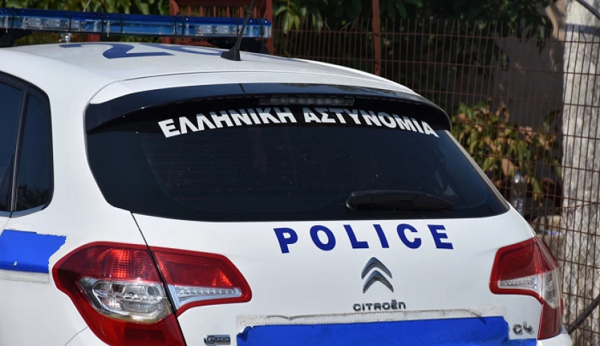 Σοκ στα Φιλιατρά: 19χρονη εξέδιδε τη 14χρονη αδελφή της