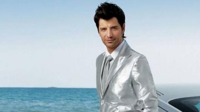 Σάκης Ρουβάς: 'Σε πεθύμησα' - Νέο τραγούδι