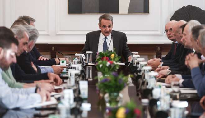Μαρινάκης: Συμφωνία για συνάντηση Μητσοτάκη – αγροτών τη Δευτέρα