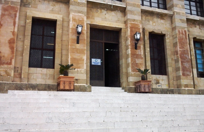 Έφοδος με εντολή εισαγγελέα στο δήμο Ρόδου