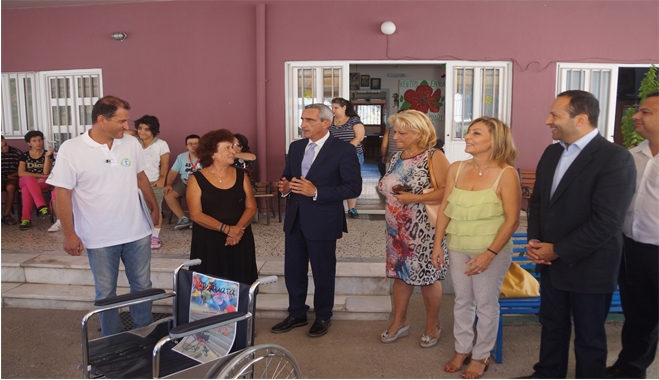 Στο Κέντρο «Ελπίδα», παραβρέθηκε σήμερα ο Περιφερειάρχης Νοτίου Αιγαίου κ.Γιώργος Χατζημάρκος.