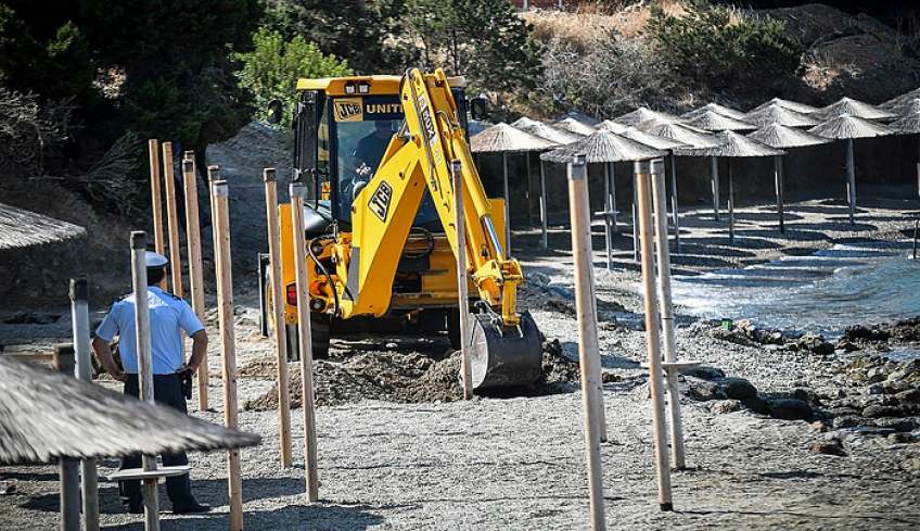 Εκκρεμεί η εκτέλεση 421 κατεδαφίσεων αυθαιρέτων σε αιγιαλούς και παραλίες στα Δωδεκάνησα