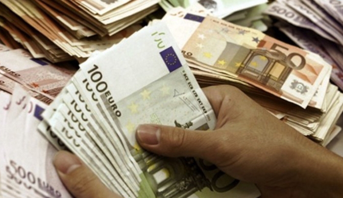Από τους νέους ξεκινά η αύξηση του κατώτατου μισθού – Αμεση εξίσωση αμοιβών