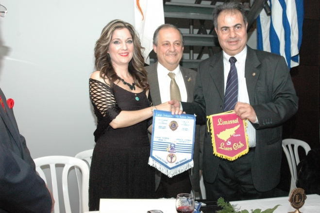 Αδελφοποίηση μεταξύ των Λεσχών LIONS Ιπποκράτης και Λεμεσού Κύπρου.