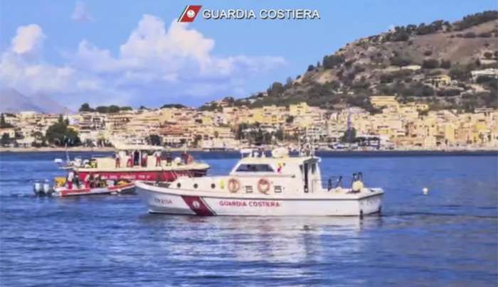 Ανασύρθηκαν δύο ακόμα σοροί από το ναυάγιο του πολυτελούς γιοτ στη Σικελία