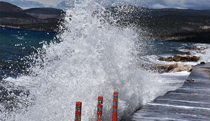 Καιρός σήμερα: Άνεμοι έως 8 μποφόρ και θερμοκρασίες έως τους 31 βαθμούς – Αναλυτική πρόγνωση