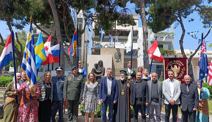 Με συγκίνηση η Επιμνημόσυνη Δέηση &amp; η κατάθεση στεφάνων στο Μνημείο Γενοκτονίας των Ελλήνων του Πόντου στην πόλη της Κω