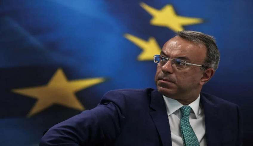 Τελεσίγραφο Σταϊκούρα στις τράπεζες: Mειώστε τα επιτόκια δανεισμού - Στο τραπέζι νέα μέτρα στήριξης