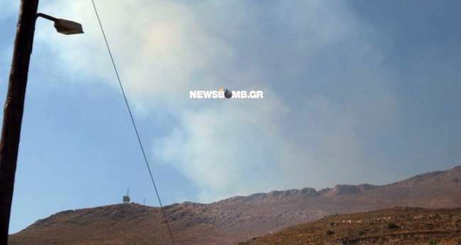 Λέρος: Μεγάλη φωτιά σε εξέλιξη
