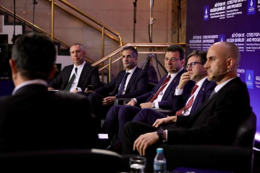 Μπακογιάννης από Κωνσταντινούπολη: Στηρίζουμε απόλυτα τον Ιμάμογλου – Η δημοκρατία δεν είναι αλά καρτ