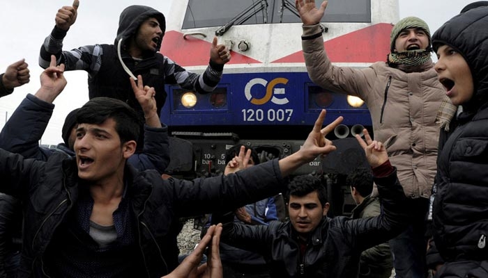 ΚΛΕΙΣΤΑ ΤΑ ΣΥΝΟΡΑ: Μαρτύριο της σταγόνας από τα Σκόπια