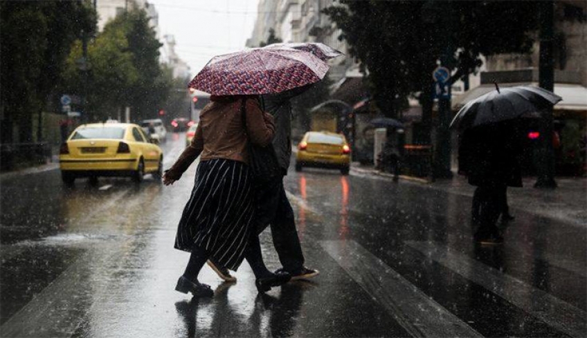 Ισχυρές βροχές και θυελλώδεις άνεμοι έρχονται από το βράδυ του Σαββάτου