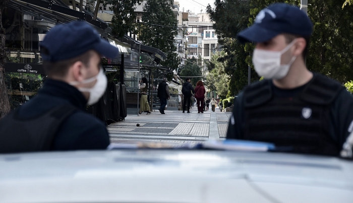 Νέα μέτρα: Τι ισχύει για κυκλοφορία, Δημόσιο, σούπερ μάρκετ, εστίαση, λιανεμπόριο (ΦΕΚ)