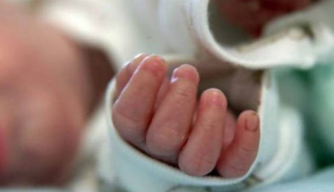 Συγκίνηση για τον θάνατο βρέφους - Το εξιτήριο και οι επιπλοκές που του στοίχισαν τη ζωή!