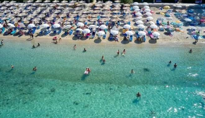 Παραλία με λουόμενους  INTIME NEWS / ΚΩΝΣΤΑΝΤΟΠΟΥΛΟΣ ΒΑΣΙΛΗΣ