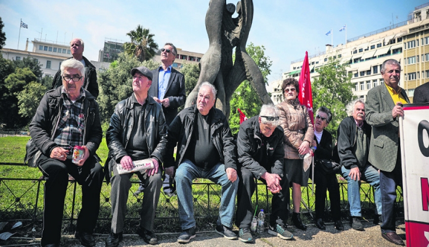 Έξτρα αναδρομικά για 4 κατηγορίες συνταξιούχων [πίνακες και παραδείγματα]