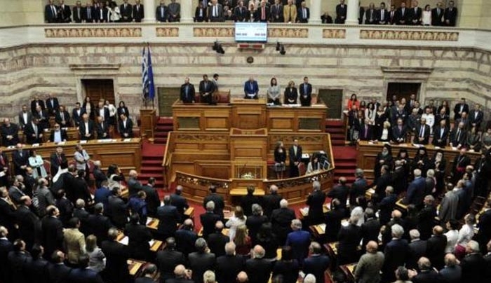 Συναίνεση «στα χαρτιά» στη Βουλή