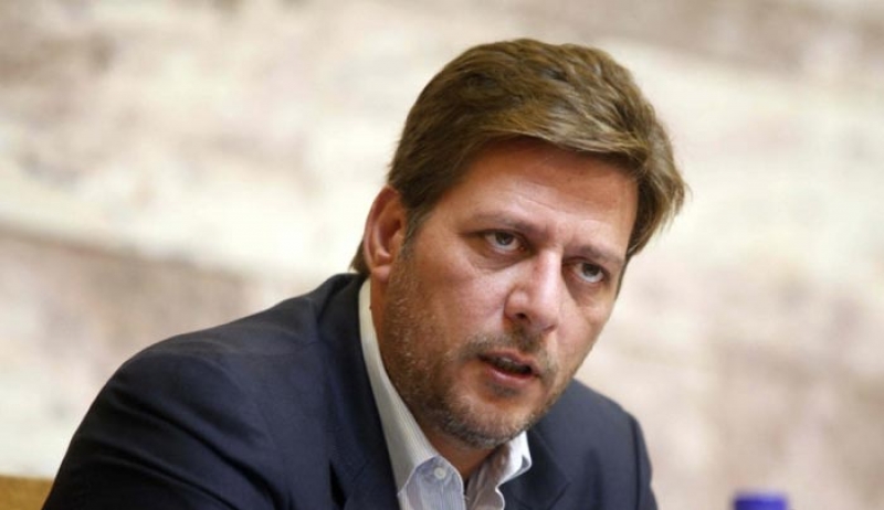 Μ. Βαρβιτσιώτης: Με ευθύνη Μουζάλα βυθίζονται τα νησιά από παράνομους μετανάστες