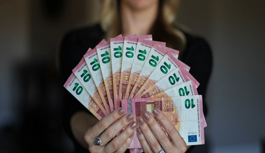 Δώρο Πάσχα 2020: Πιστώνεται σήμερα σε 1.623 δικαιούχους