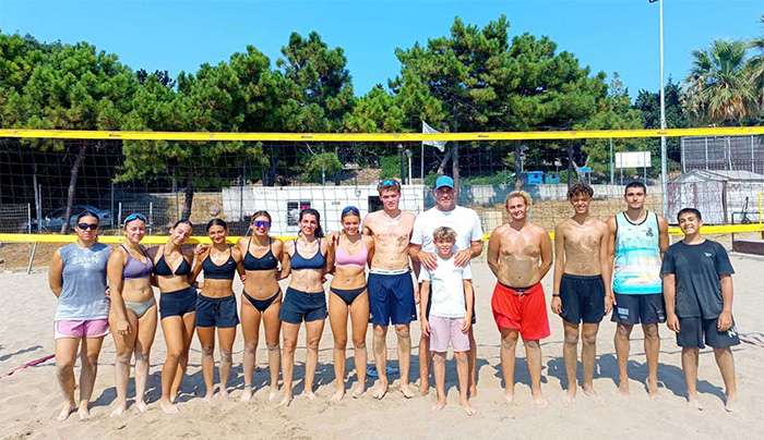 Ο Sascha Heyer στα γήπεδα beach volley της Ρόδου!