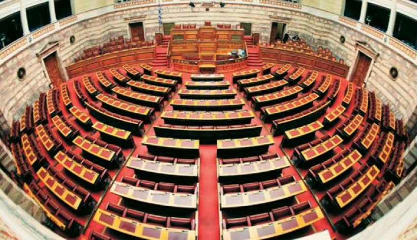 Πέρασε με 158 «υπέρ» το νομοσχέδιο για το νέο σχολείο