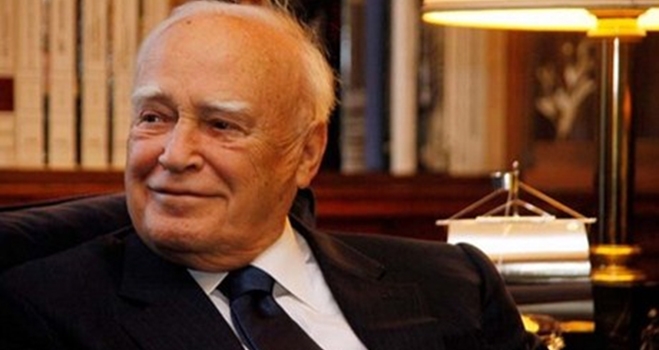 Θεοφάνεια: Στην Τέλενδο ο Παπούλιας, στην Καλαμάτα ο Σαμαράς