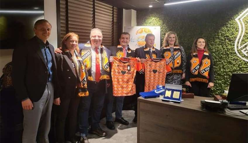 Προβολή της Κω στην Ολλανδία και στο Volendam, μετά την Ουτρέχτη (ΦΩΤΟ)