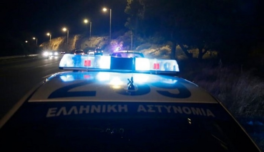 Εισέβαλαν με όπλα σε σπίτι επιχειρηματία στη Βούλα