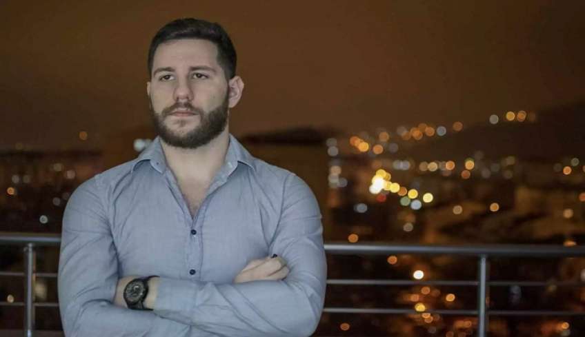 Χαλκιδική: Κατάθεση ψυχής από τον 30χρονο που κολυμπούσε 20 ώρες για να σωθεί – «Η μπάλα ήταν σχεδόν ξεφούσκωτη»