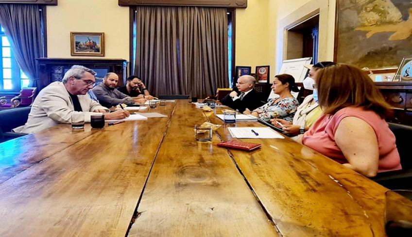 Σύσκεψη για την λειτουργία του ΧΥΤΑ βόρειας Ρόδου συγκάλεσε ο Περιφερειάρχης Γ. Χατζημάρκος
