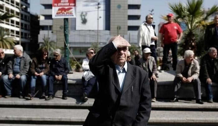 «Εντολή» δανειστών: Πληρώστε τώρα το 50% των εκκρεμών συντάξεων