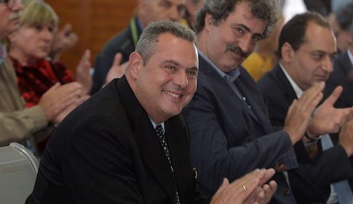 Ο Καμμένος και οι ΕΔ παίρνουν 48 εκατομμύρια από τον Πολάκη για τις αεροδιακομιδές στο Αιγαίο